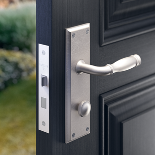 Traditional Door Lever Set